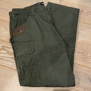 Men’s Wrangler work pants